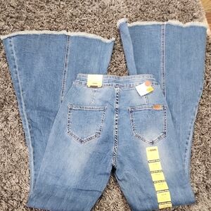 Womens Rock & Roll Bargain Button Bell